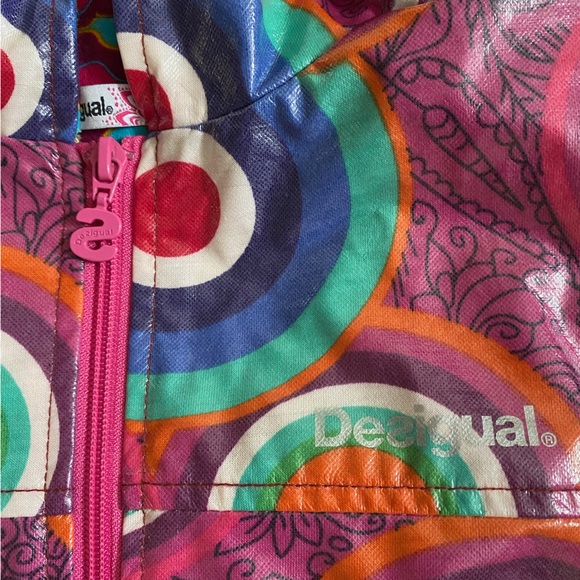 Desigual Children’s Raincoat size 13/14 - Picture 5 of 9